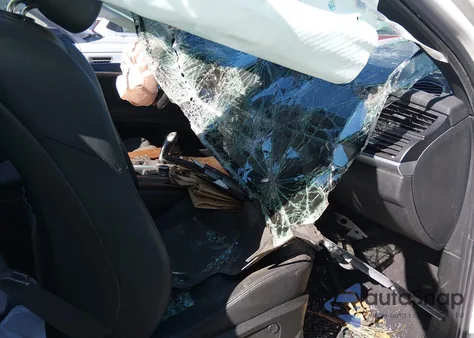 2012 BMW X5 xDrive50I z USA, uszkodzony, nr VIN 5UXZV8C54CL423468